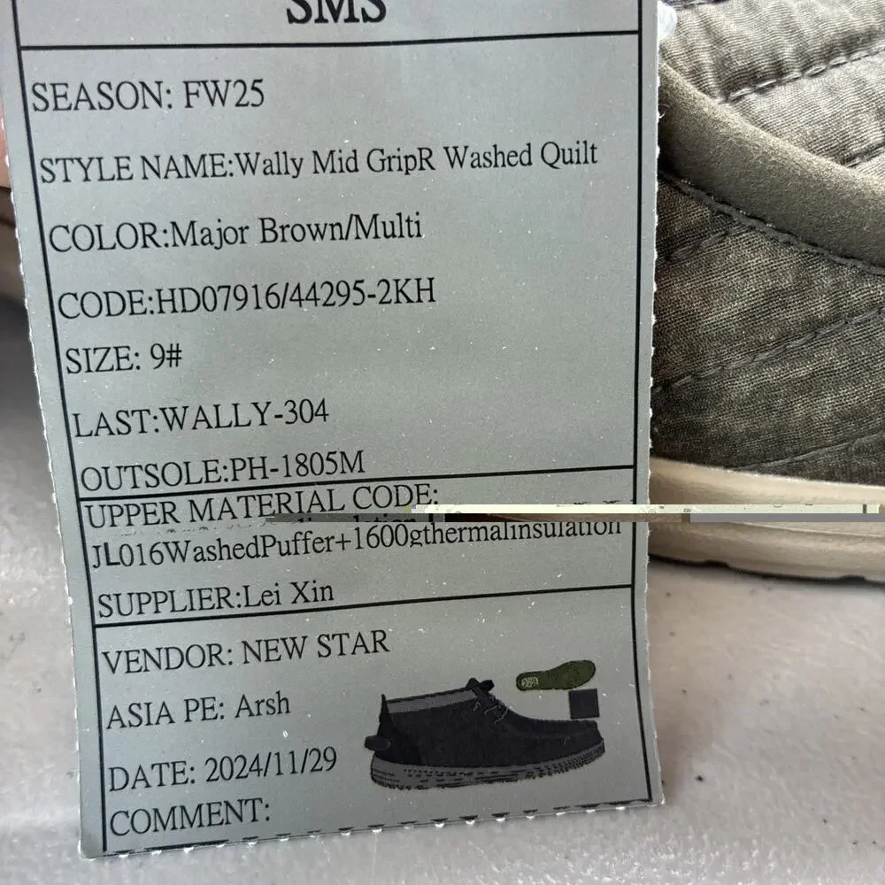 Hey Dude Mens Wally Mid Gripr Washed Quilt Chukka Shoes Size 9 NWT No Box